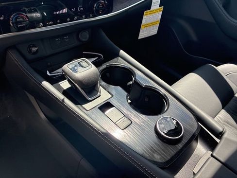 New 2026 Nissan Rogue Platinum AWD/4WD image 14