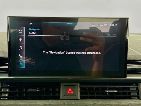 Used 2022 Audi A4 2.0T Premium Plus image 11