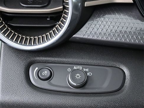 Used 2025 Chevrolet Trax ACTIV w/ Driver Confidence Package image 14