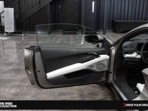 Used 2024 Lotus Emira First Edition image 9