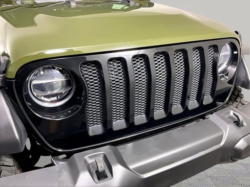 Used 2022 Jeep Wrangler Unlimited Sport AWD/4WD image 32