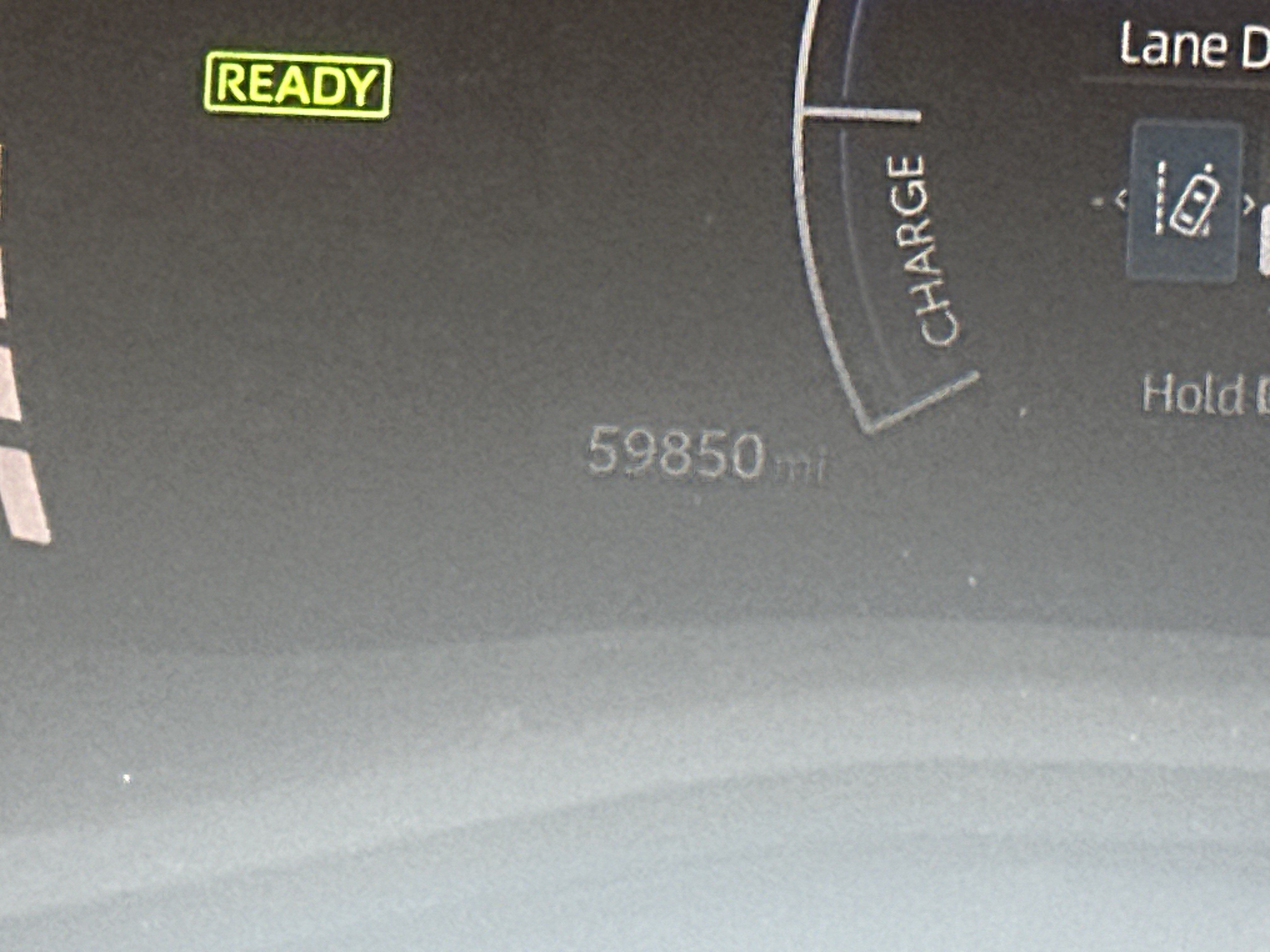 Used 2025 Toyota Camry LE FWD image 31
