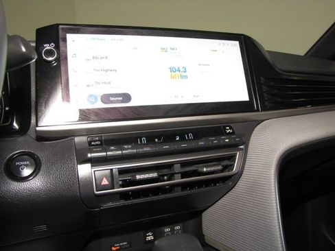 Used 2025 Toyota Camry SE w/ Multimedia Upgrade Package FWD image 7