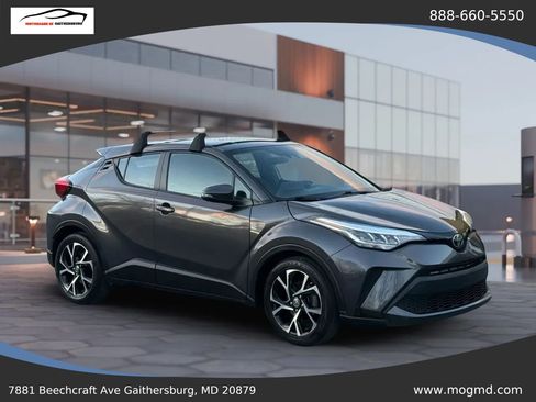 Used 2022 Toyota C-HR XLE FWD image 6