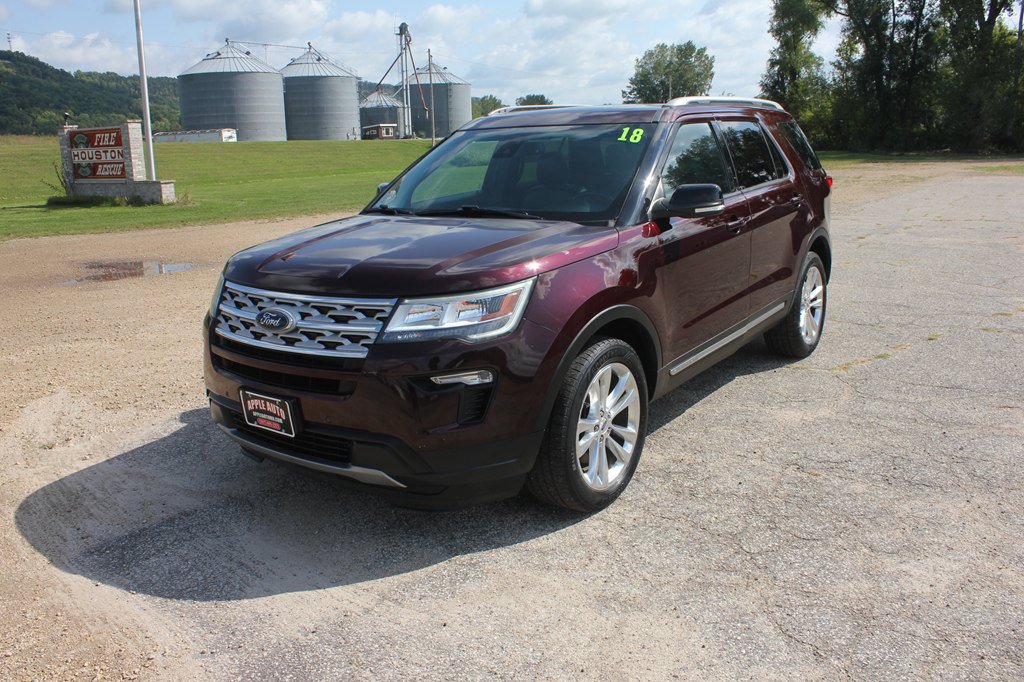 Used 2018 Ford Explorer XLT w/ Equipment Group 202A AWD/4WD image 1