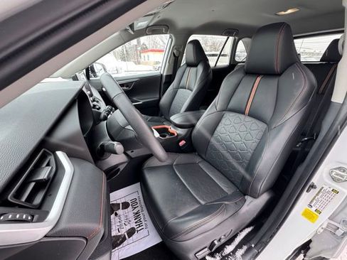 Used 2024 Toyota RAV4 Adventure image 9