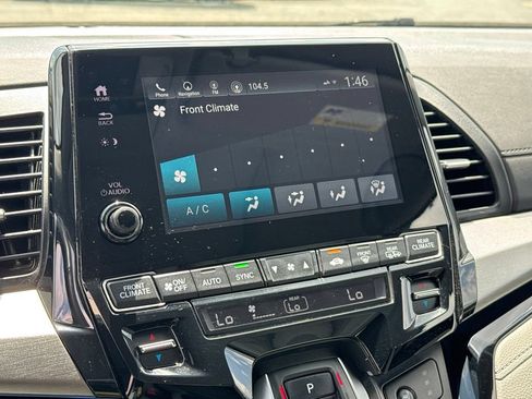 Used 2023 Honda Odyssey Touring image 23
