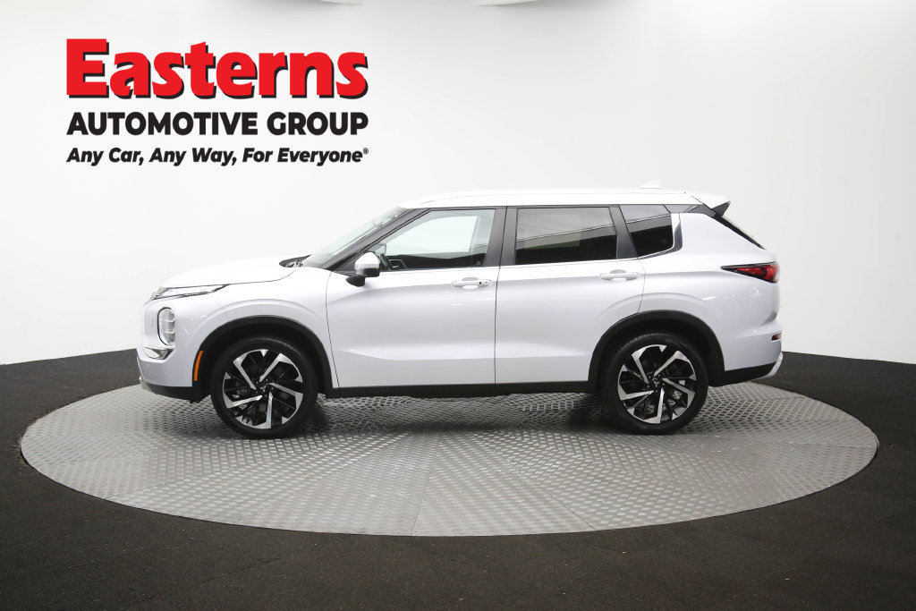 Used 2024 Mitsubishi Outlander SE AWD/4WD image 62