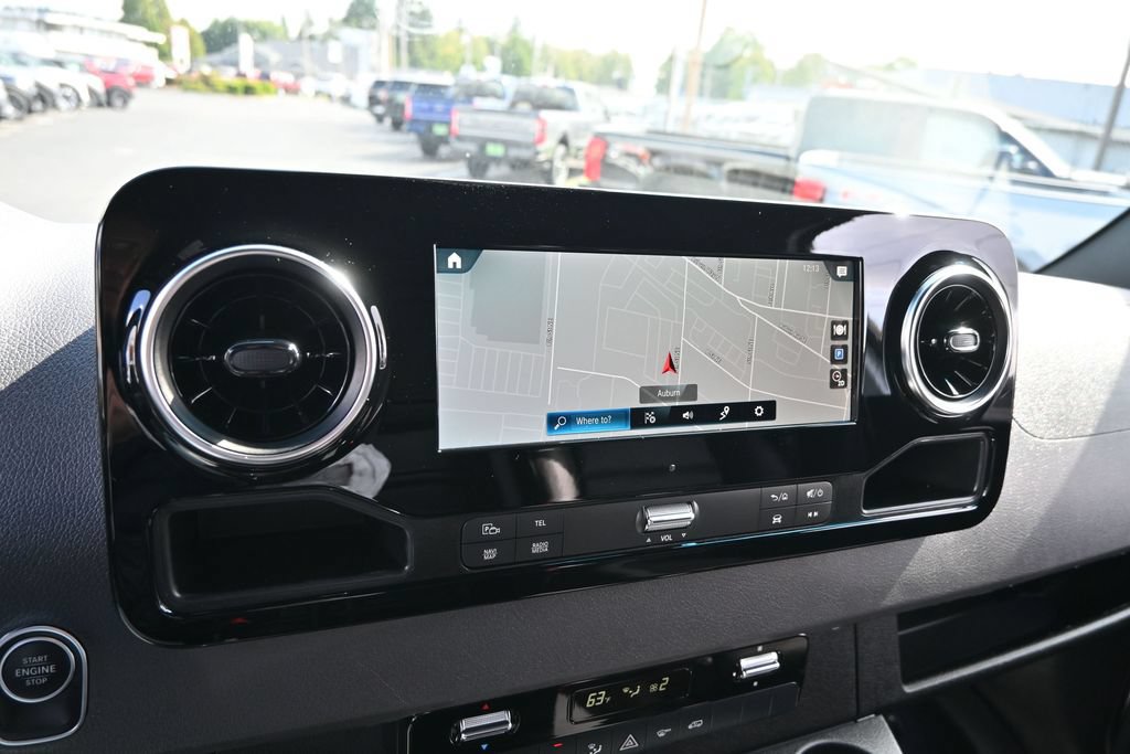 Used 2023 Mercedes-Benz Sprinter 2500 image 18