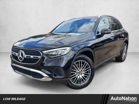 Used 2026 Mercedes-Benz GLC 300 GLC 300 image 1