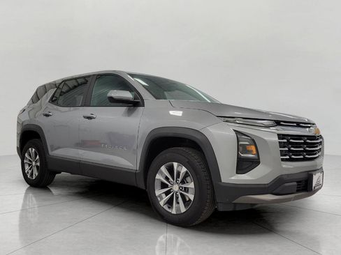 Used 2025 Chevrolet Equinox LT image 1