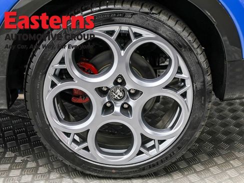 Used 2024 Alfa Romeo Tonale Veloce image 8