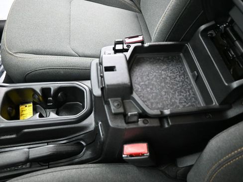 Used 2024 Jeep Wrangler Sport S image 33