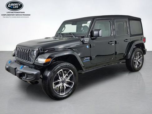 Used 2024 Jeep Wrangler Unlimited AWD/4WD image 7