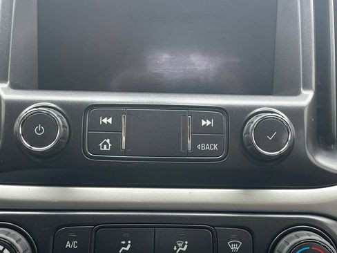 Used 2022 Chevrolet Colorado LT image 42