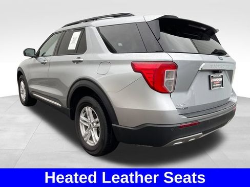 Used 2023 Ford Explorer XLT w/ Equipment Group 202A AWD/4WD image 3
