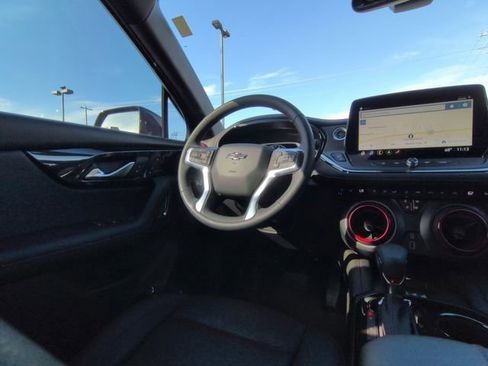 Used 2024 Chevrolet Blazer RS w/ Enhanced Convenience Package image 7