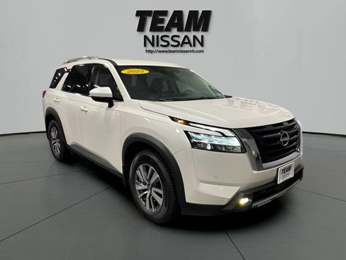Certified 2022 Nissan Pathfinder SL AWD/4WD image 2