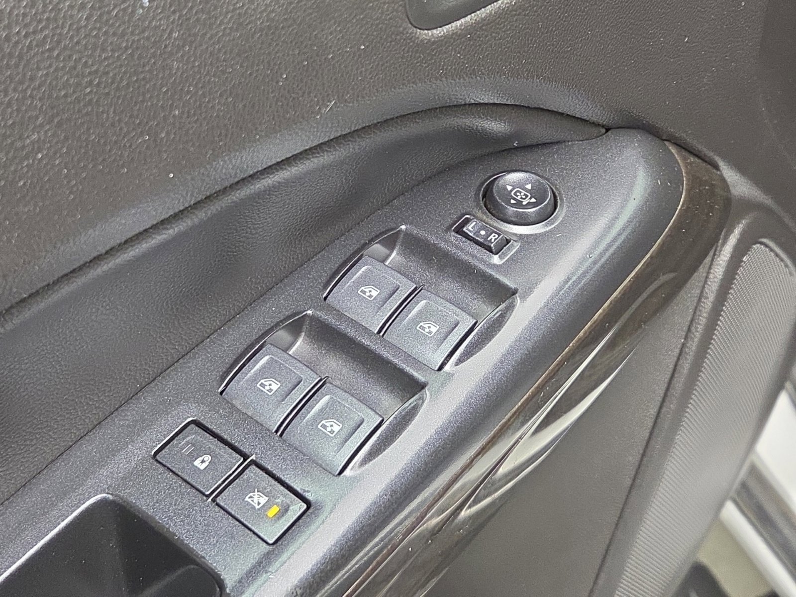 Used 2018 GMC Canyon SLE w/ SLE Convenience Package AWD/4WD image 12