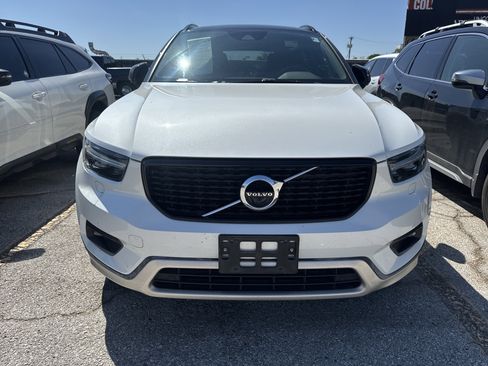 Used 2021 Volvo XC40 T5 R-Design w/ Advanced Package AWD/4WD image 9