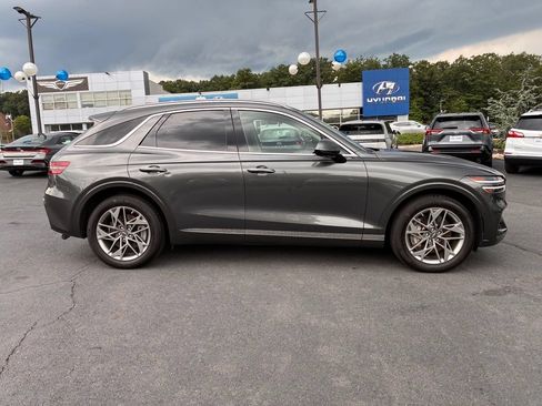 Used 2024 Genesis GV70 2.5T w/ Advanced Package AWD/4WD image 8