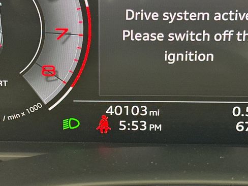 Used 2023 Audi Q8 Prestige w/ Prestige Package image 24