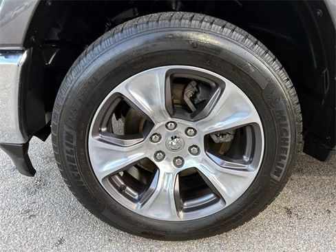 Used 2020 RAM 1500 Laramie image 10