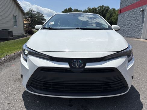 Used 2025 Toyota Corolla LE FWD image 7