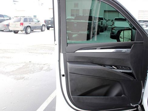 Used 2025 Cadillac Escalade Sport w/ Touring Package image 27