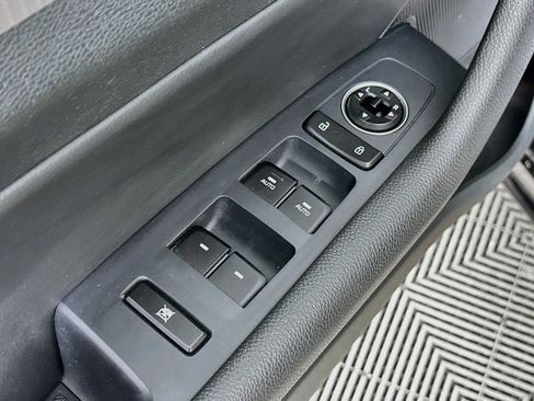 Used 2018 Hyundai Sonata Limited w/ Cargo Package FWD image 18