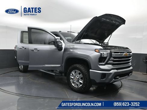 Used 2024 Chevrolet Silverado 2500 High Country w/ High Country Premium Package AWD/4WD image 60