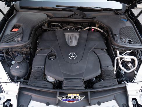 Used 2018 Mercedes-Benz E 400 4MATIC Sedan image 50