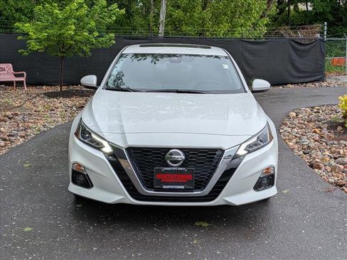 Used 2021 Nissan Altima 2.5 SL FWD image 9