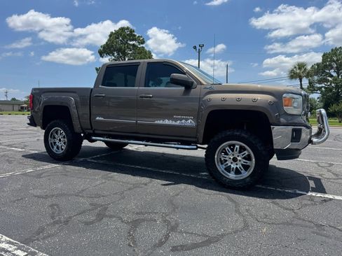 Used 2014 GMC Sierra 1500 SLE w/ SLE Value Package AWD/4WD image 4