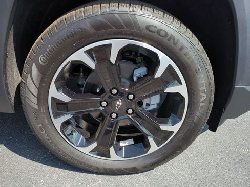 New 2026 Chevrolet Equinox LT FWD image 12