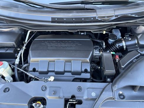 Used 2012 Honda Odyssey Touring Elite image 35