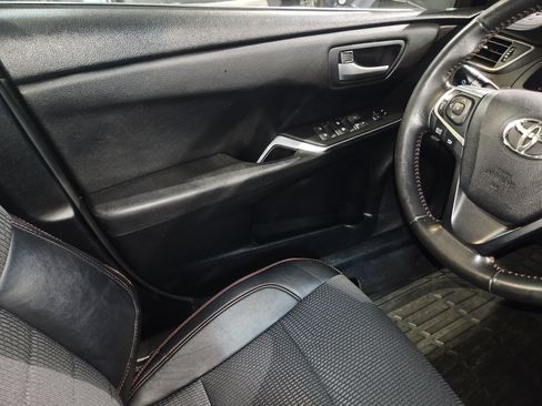 Used 2016 Toyota Camry SE w/ Protection Package (Q2) FWD image 31