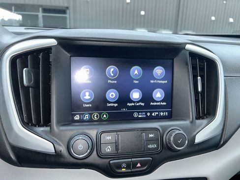 Used 2022 GMC Terrain SLT w/ Infotainment Package II image 11