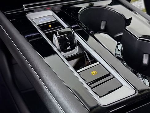 New 2026 Volkswagen Atlas SEL Premium R-Line AWD/4WD image 18
