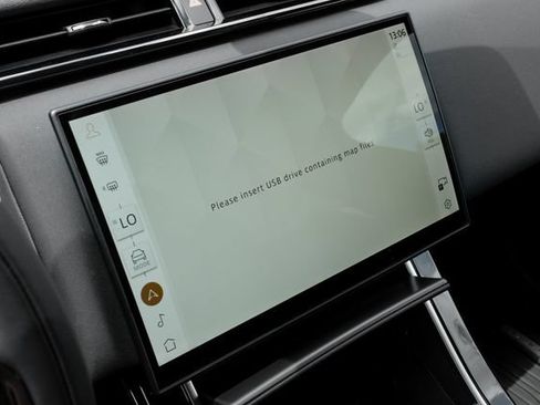 New 2026 Land Rover Range Rover Velar S AWD/4WD image 36