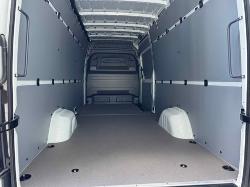 New 2025 Mercedes-Benz Sprinter 2500 image 28