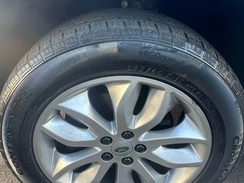 Used 2013 Land Rover LR2 HSE image 18