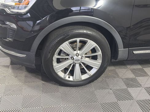 Used 2018 Ford Explorer Limited image 12