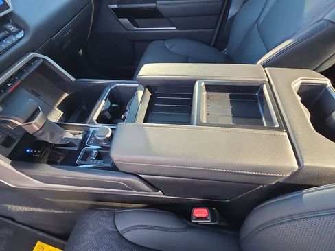 Used 2025 Toyota Tundra Limited image 20