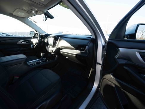 Used 2019 Chevrolet Traverse LT image 26