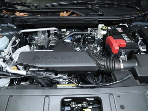 Certified 2026 Nissan Rogue SV image 34