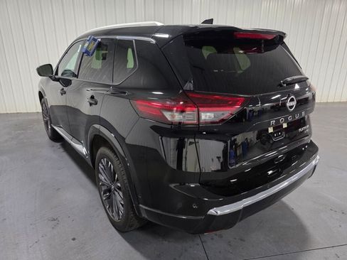 Used 2025 Nissan Rogue Platinum AWD/4WD image 3