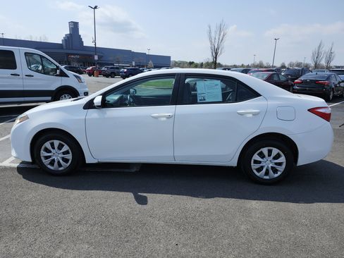 Used 2016 Toyota Corolla L image 11