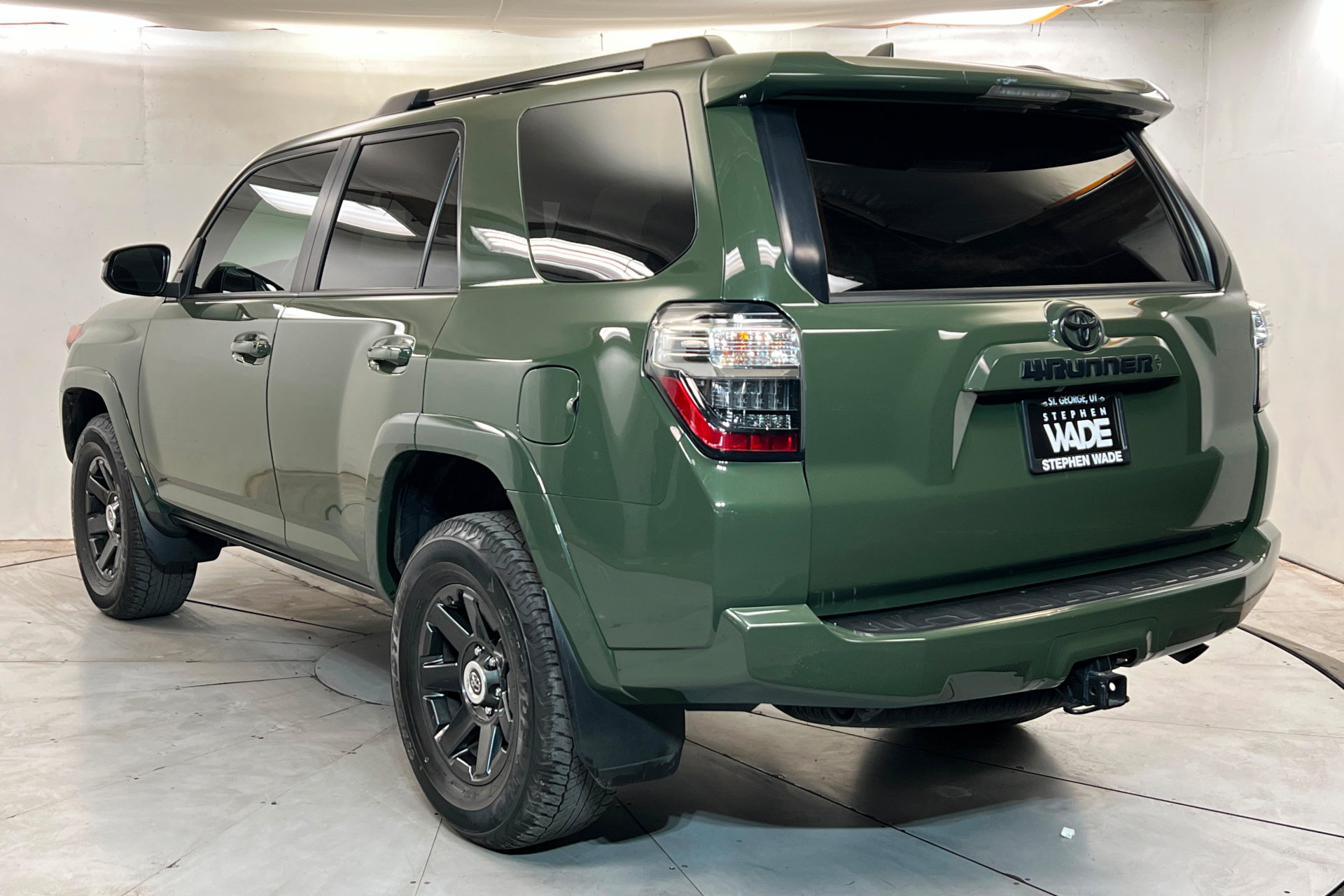 Used 2022 Toyota 4Runner Trail Special Edition AWD/4WD image 3