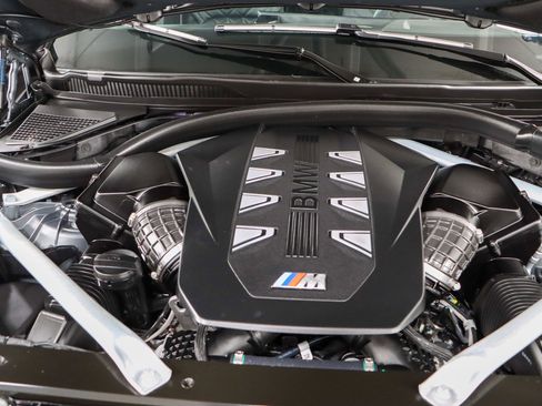 Used 2024 BMW X5 M60i image 31
